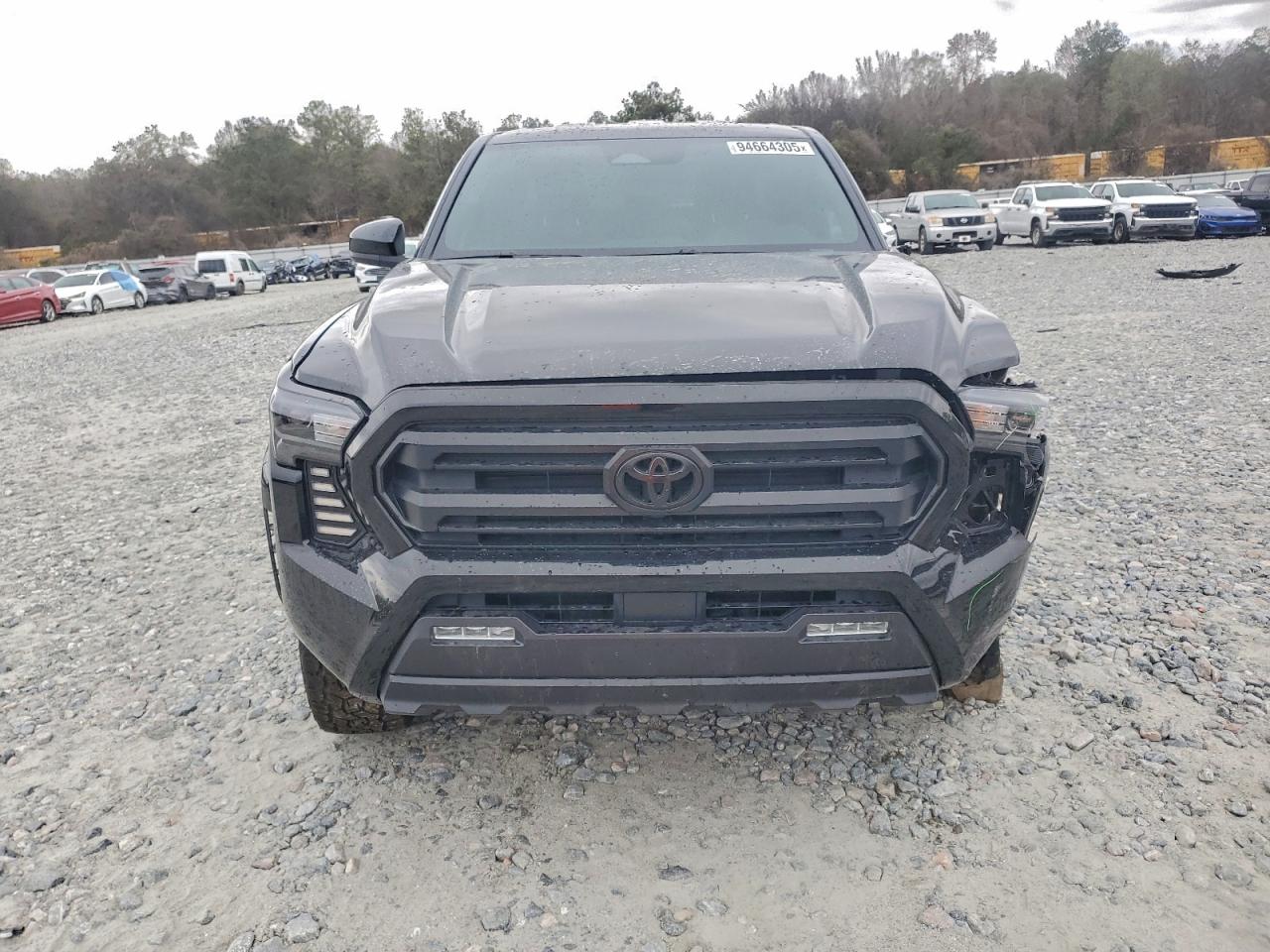 Toyota Tacoma Double Cab Image 3