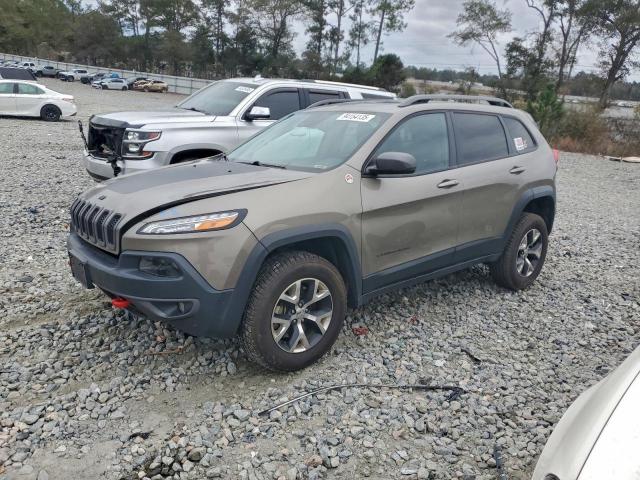 Salvage Jeep Cherokee