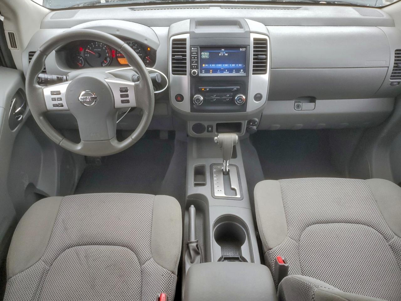 Nissan Frontier S Image 8