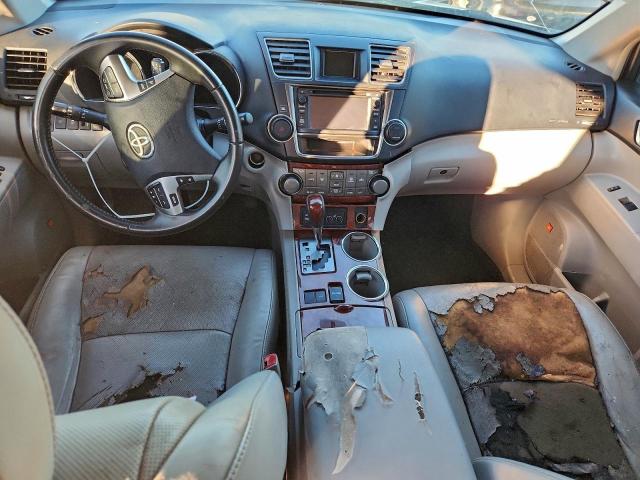 Toyota Highlander Limited Image 9