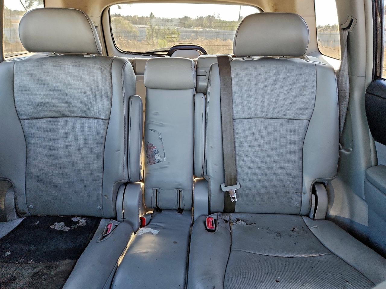 Toyota Highlander Limited Image 5