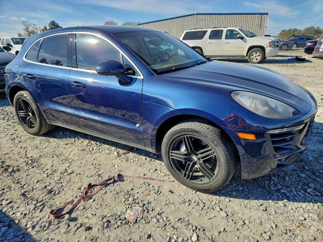 Porsche Macan S Image 9