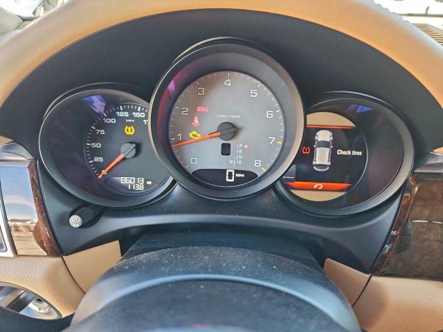 Porsche Macan S Image 7