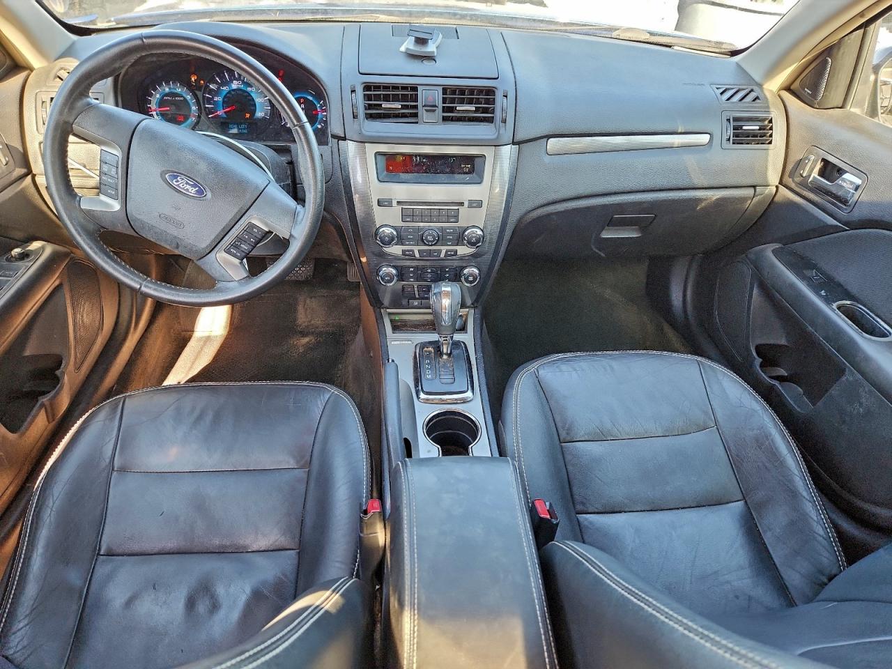 Ford Fusion Sel Image 10