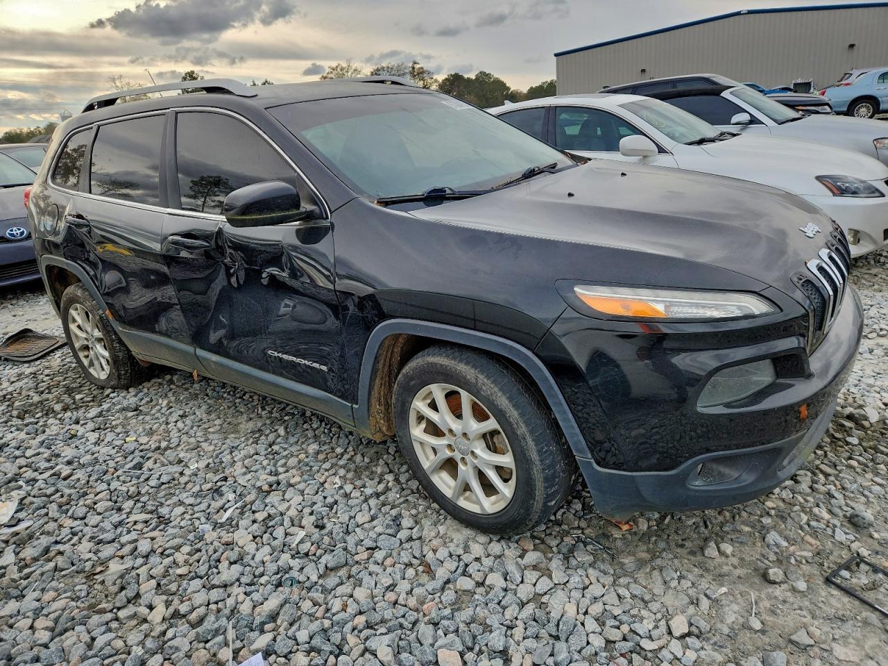 Jeep Grand Cherokee Latitude Image 4