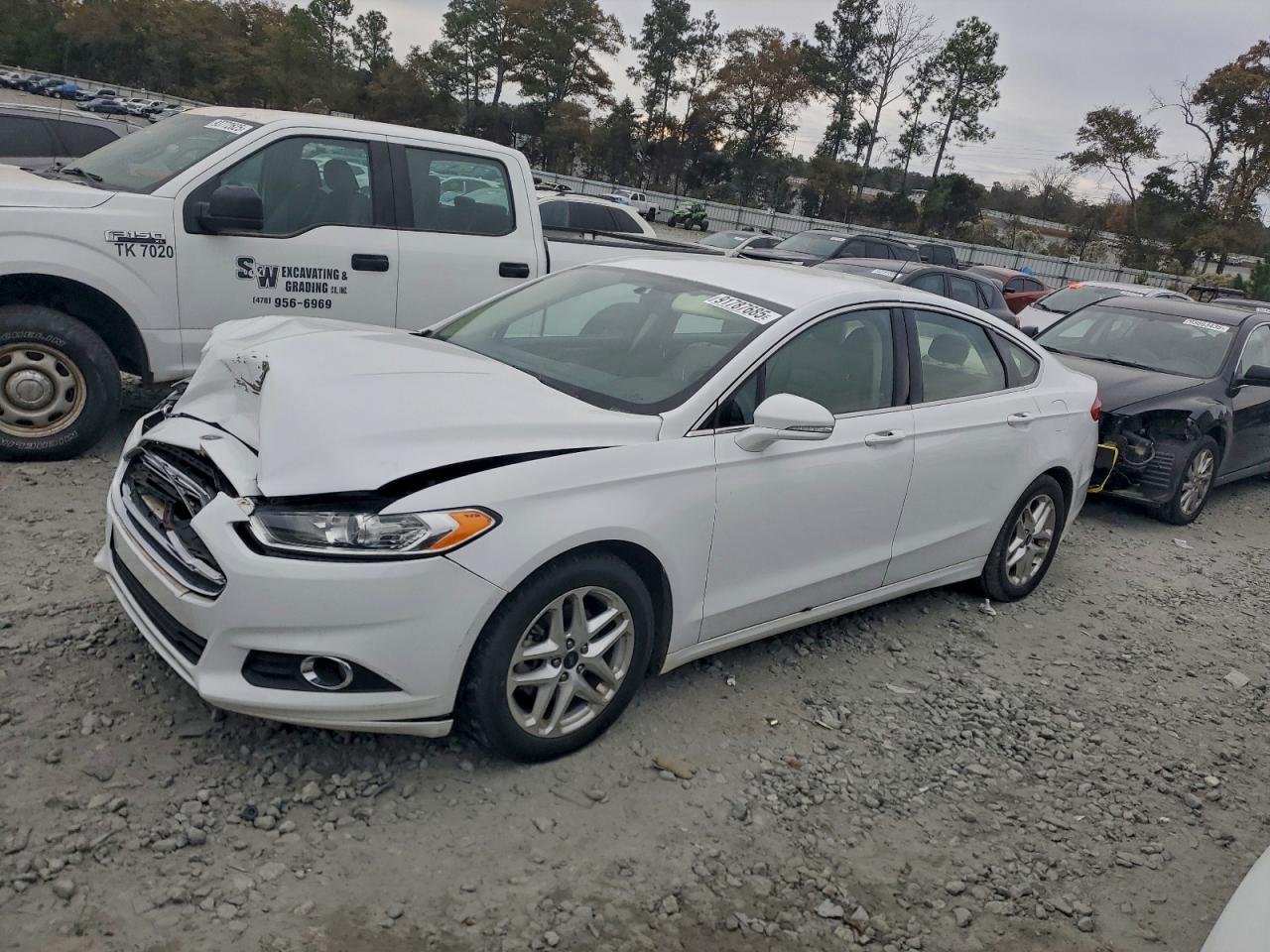 Ford Fusion Se Image 1
