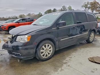 Salvage Chrysler Minivan