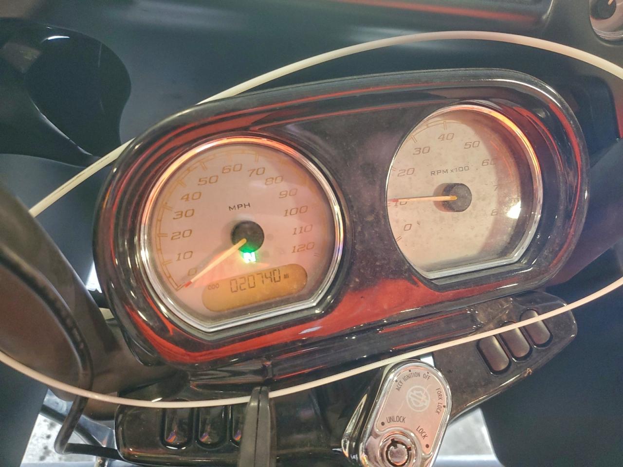 Harley-Davidson Fl Road Glide Special Image 9