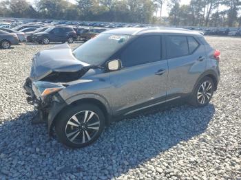  Salvage Nissan Kicks