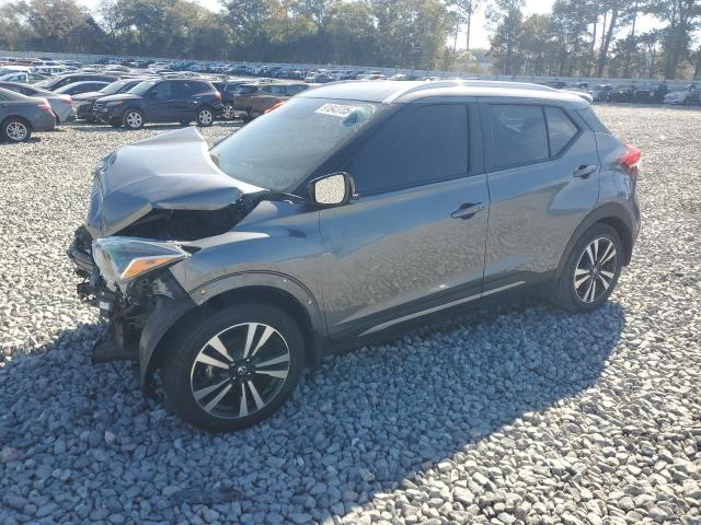  Salvage Nissan Kicks