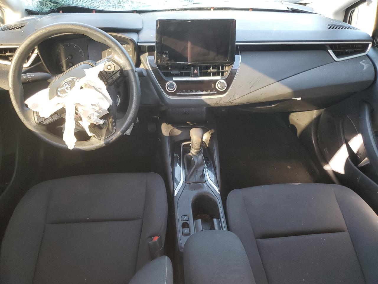 Toyota Corolla Le Image 12