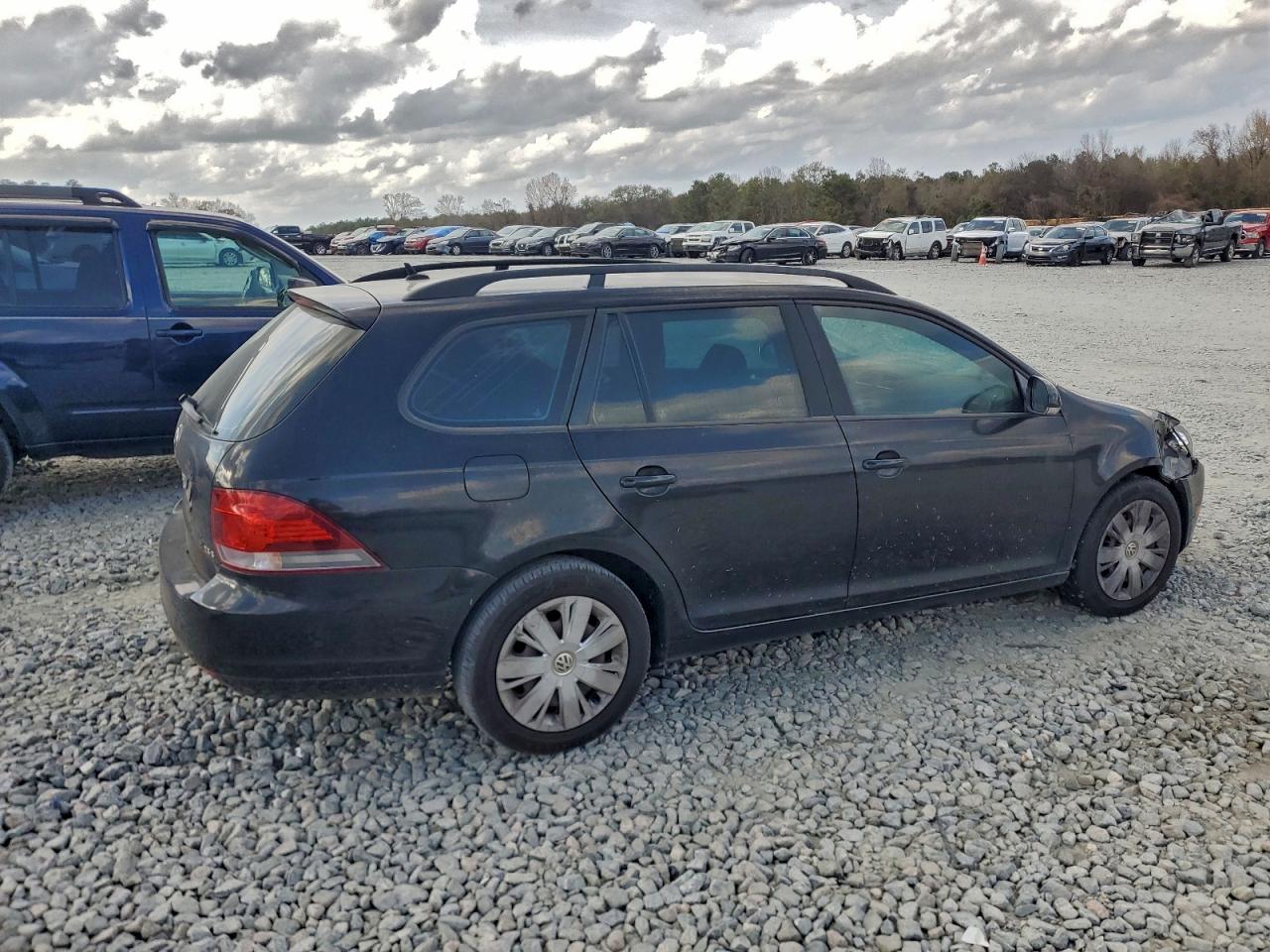 Volkswagen Jetta S Image 4