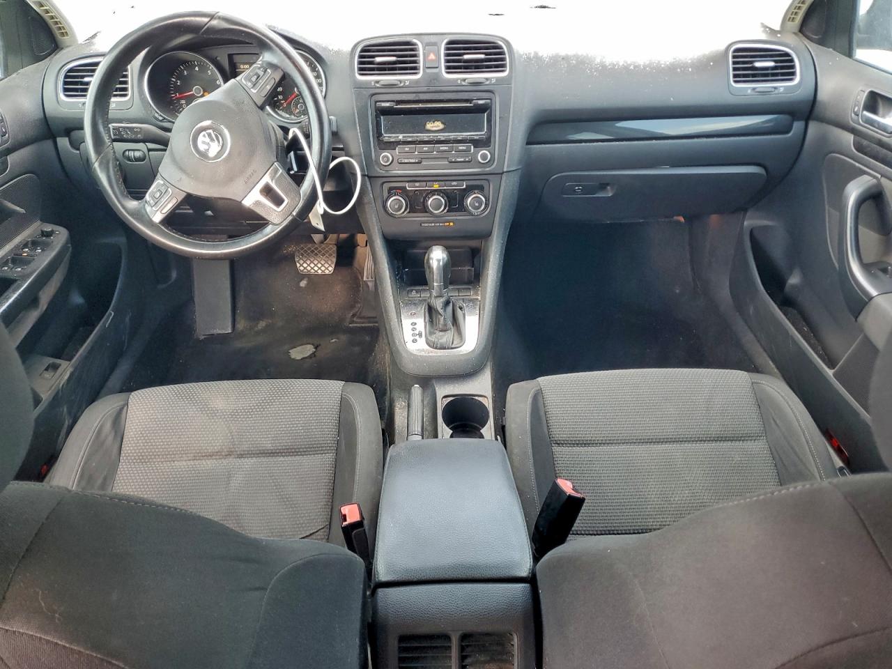 Volkswagen Jetta S Image 10