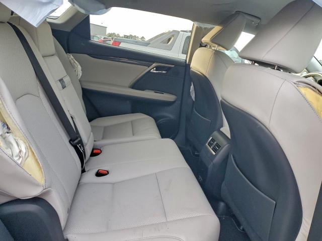 Lexus RX 350 Base Image 10