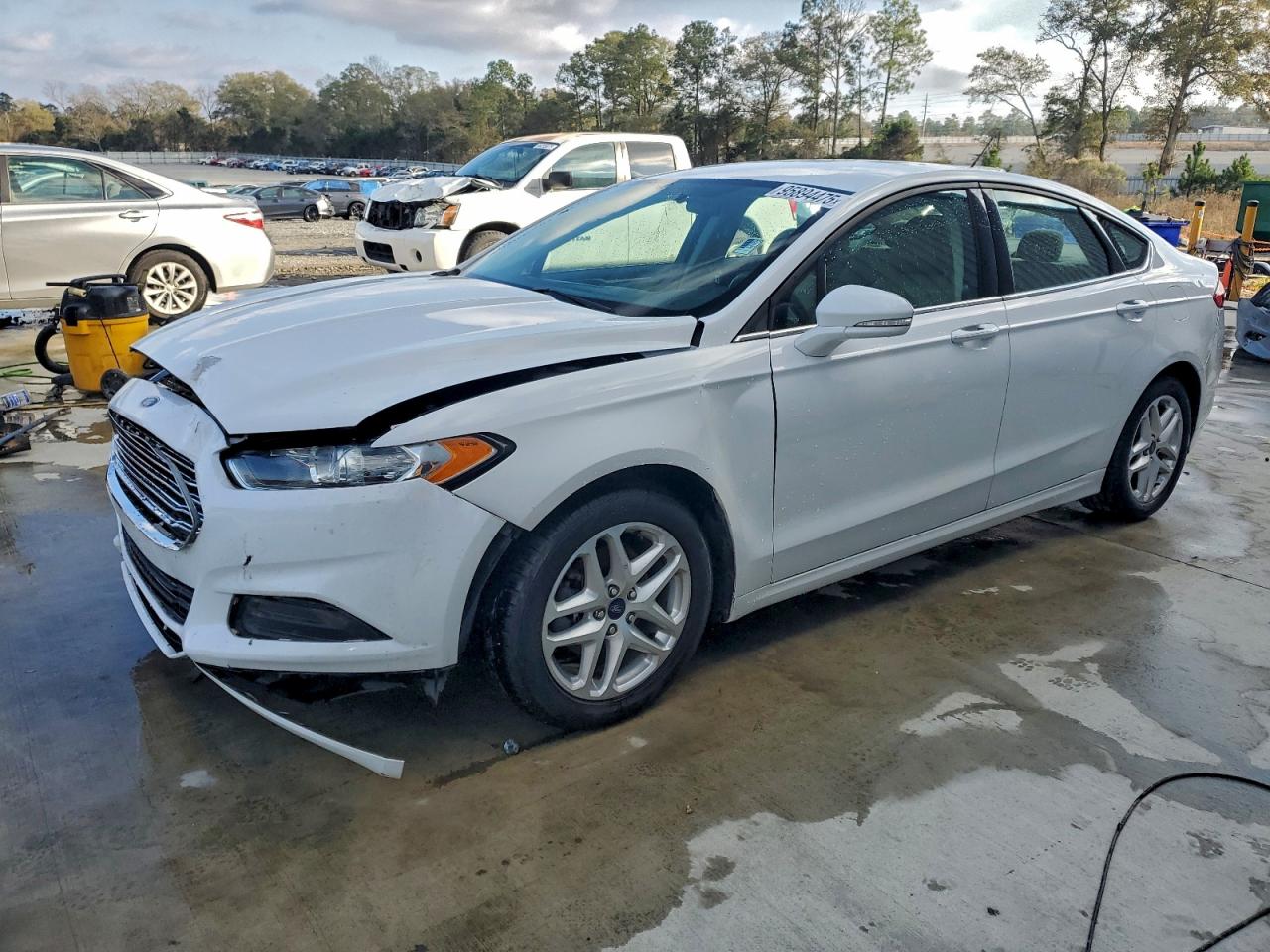 Ford Fusion Se Image 1