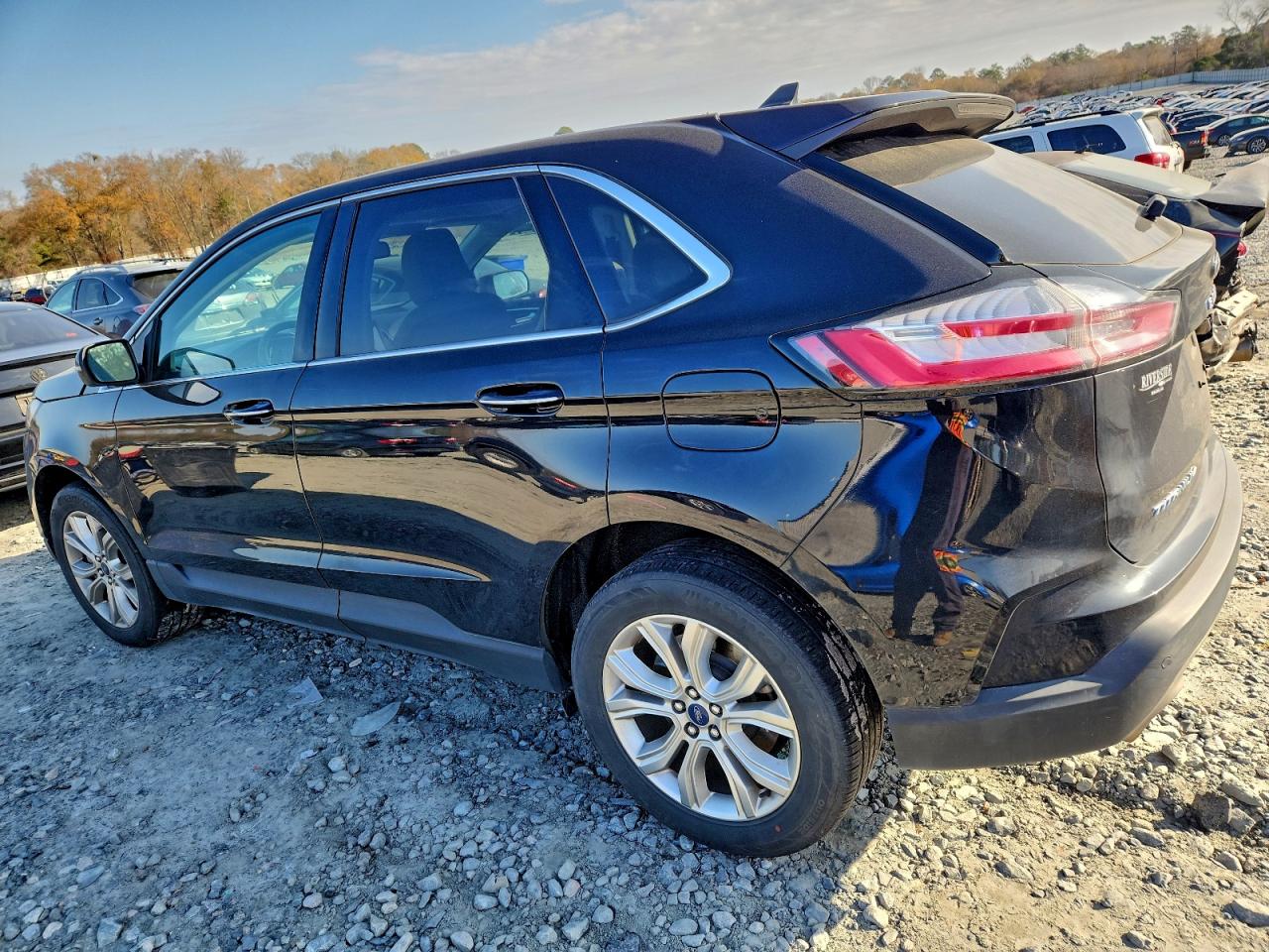 Ford Edge Titanium Image 11
