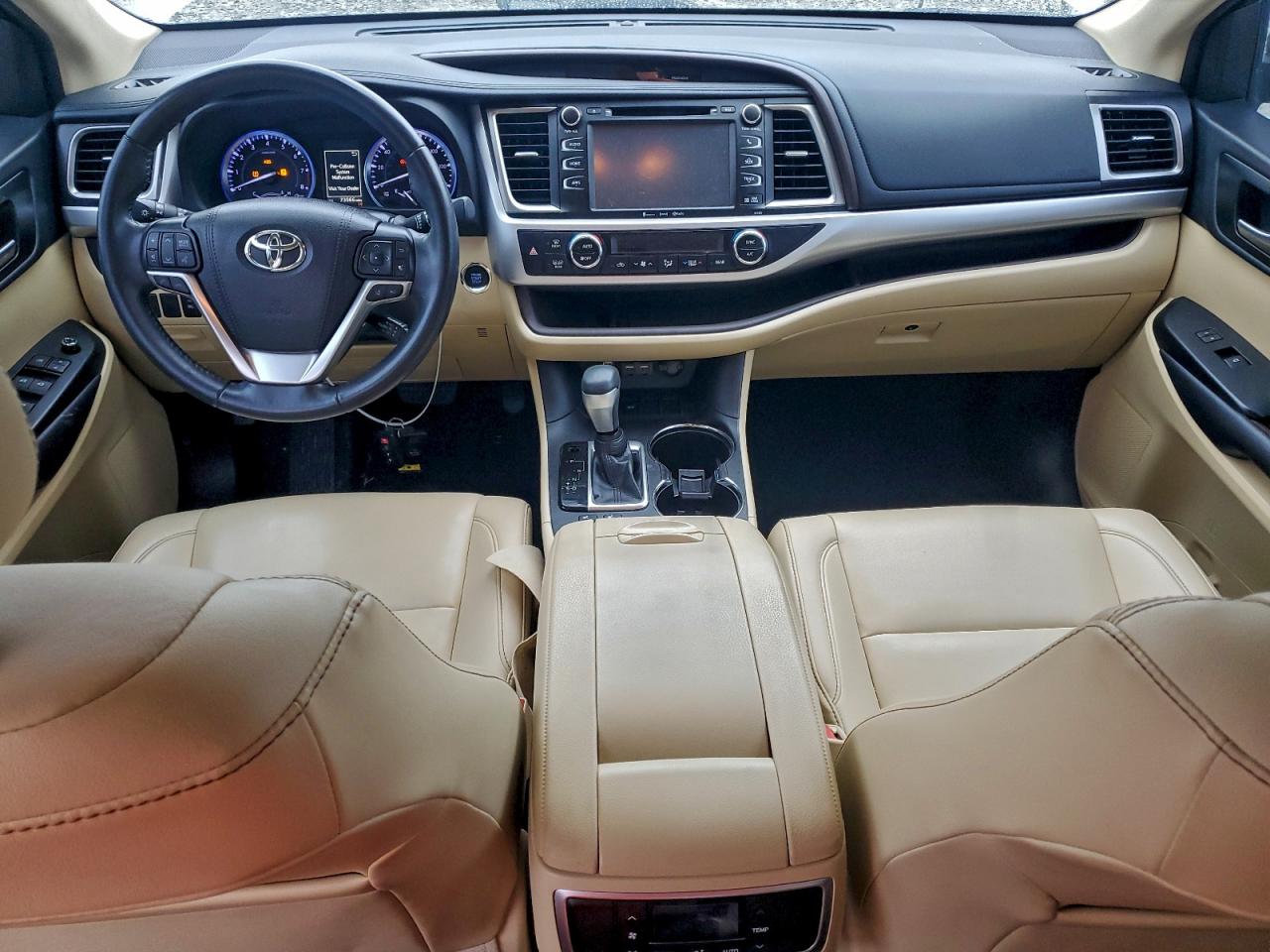 Toyota Highlander Se Image 8