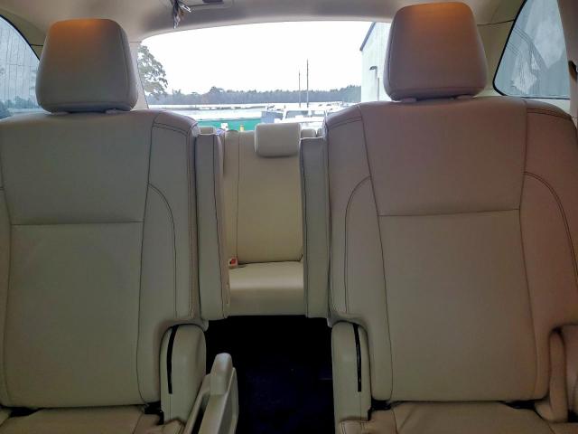 Toyota Highlander Se Image 9