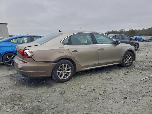 Volkswagen Passat S Image 3