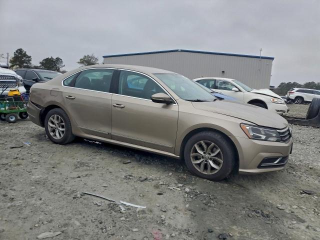 Volkswagen Passat S Image 11