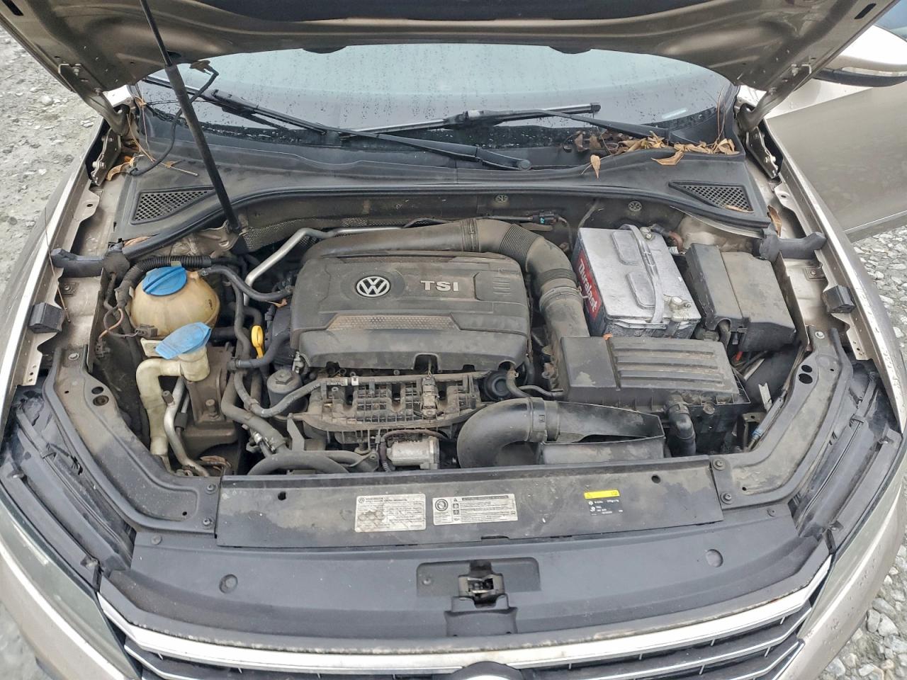 Volkswagen Passat S Image 10