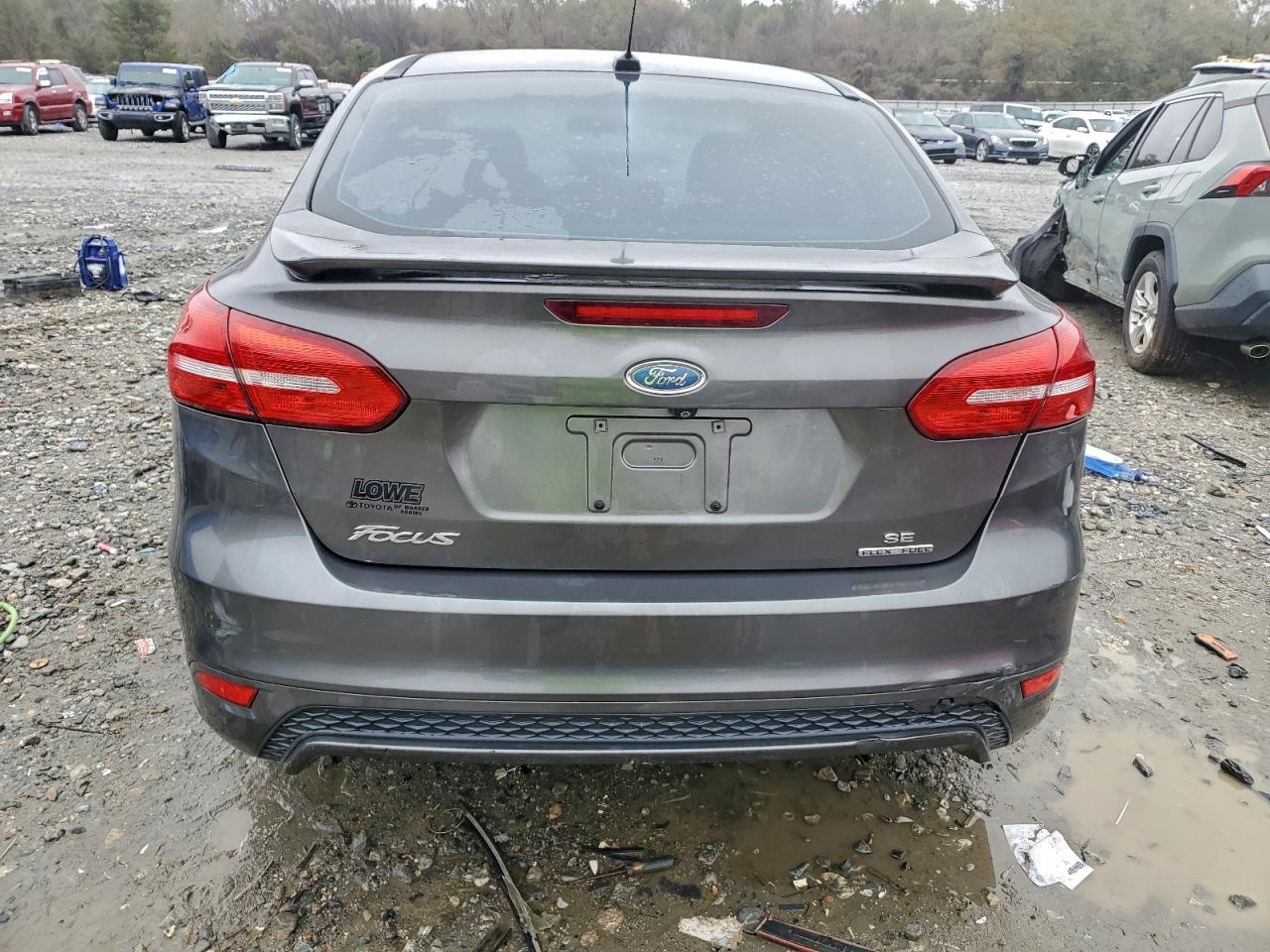 Ford Focus Se Image 12
