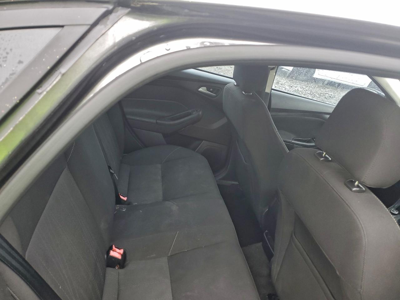 Ford Focus Se Image 11