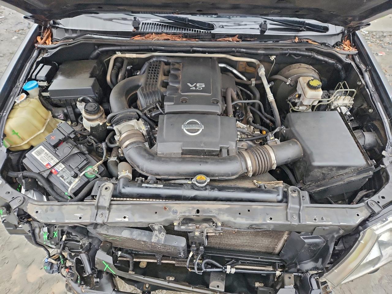 Nissan Frontier S Image 9