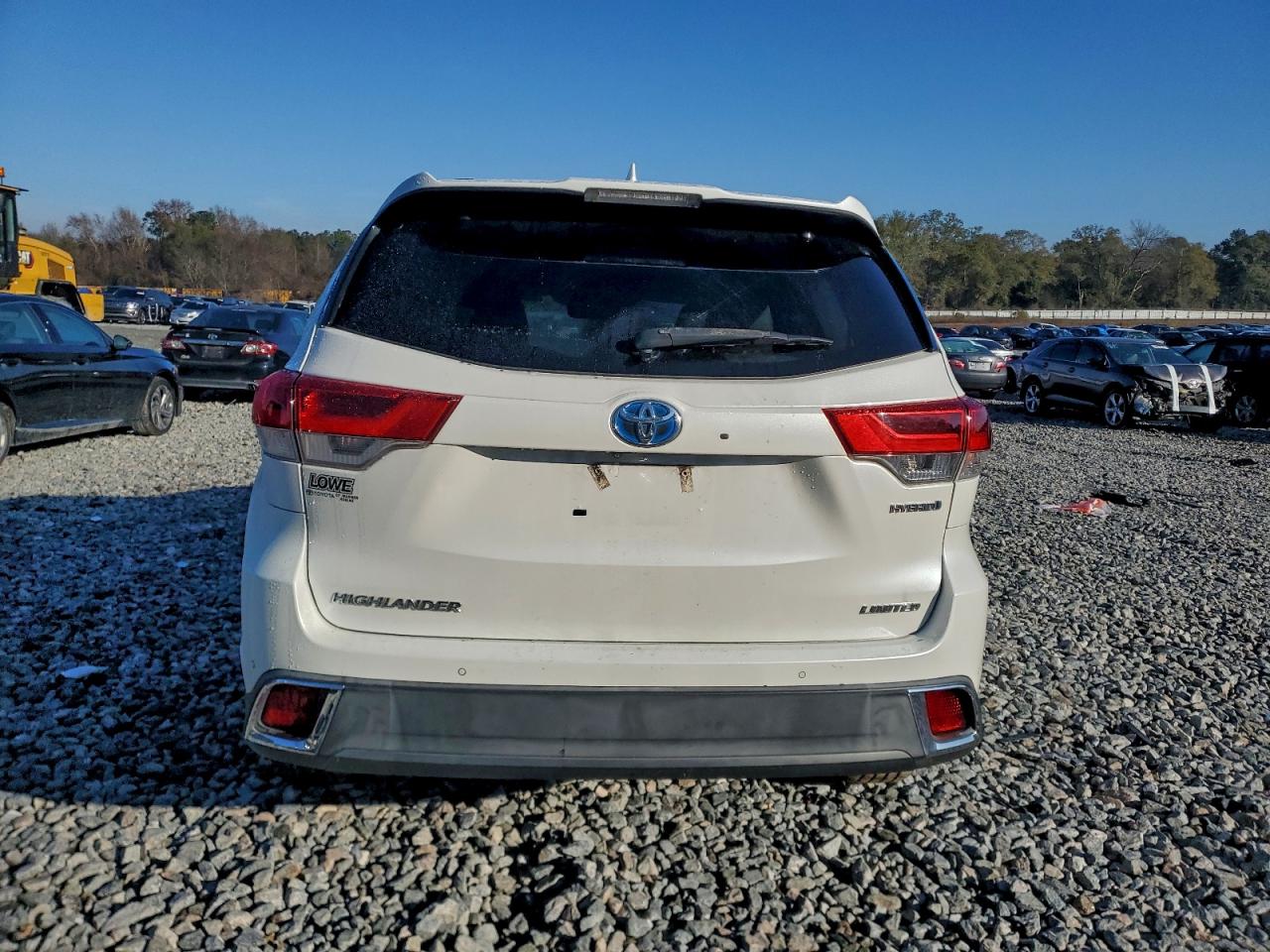 Toyota Highlander Hybrid Limited Image 6