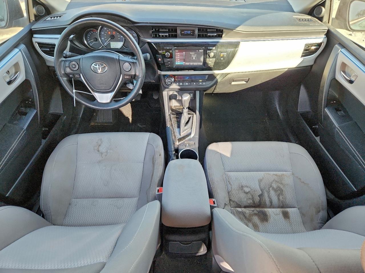 Toyota Corolla L Image 2