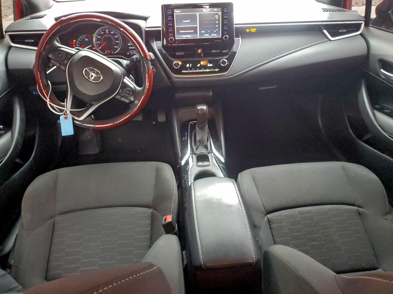 Toyota Corolla Se Image 9