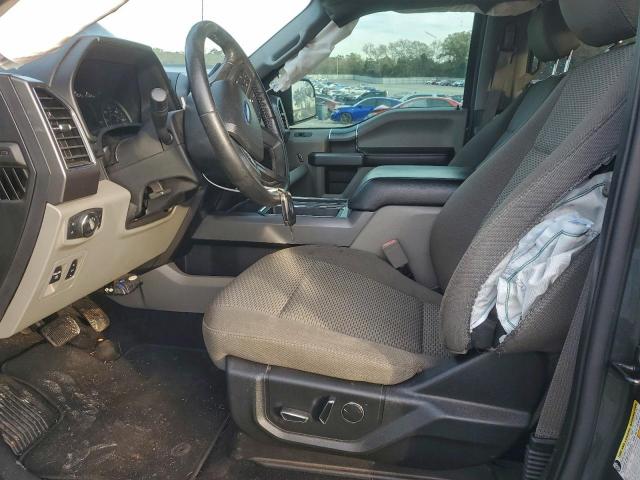 Ford F-150 Supercrew Image 6