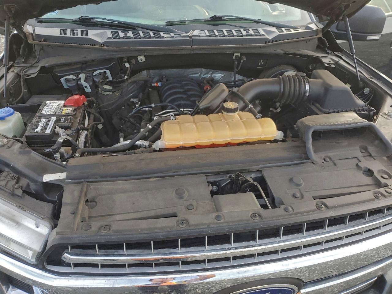 Ford F-150 Supercrew Image 12