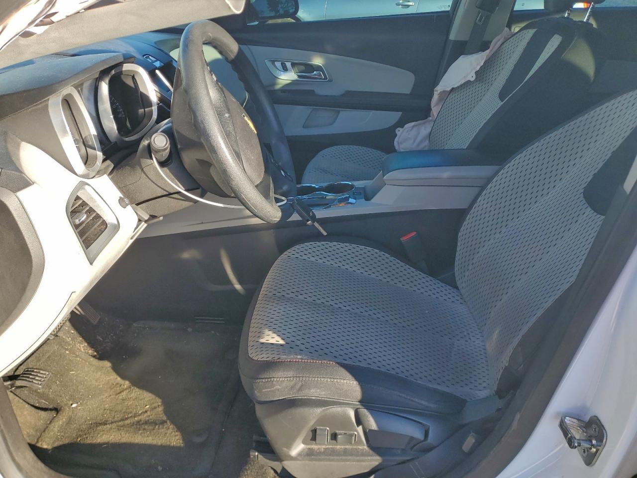 Chevrolet Equinox Ls Image 10