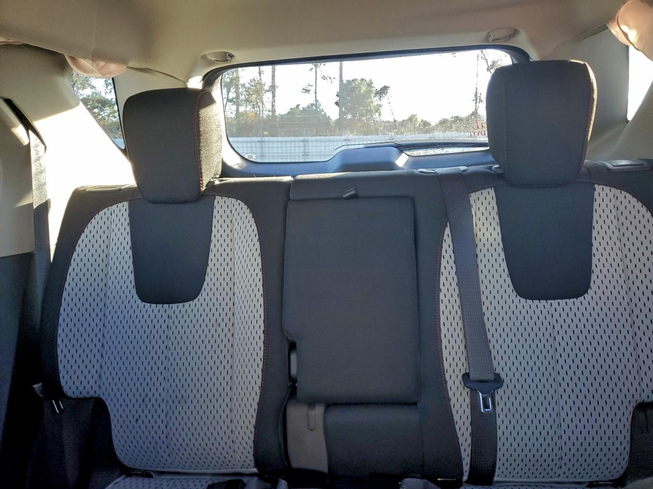 Chevrolet Equinox Ls Image 6