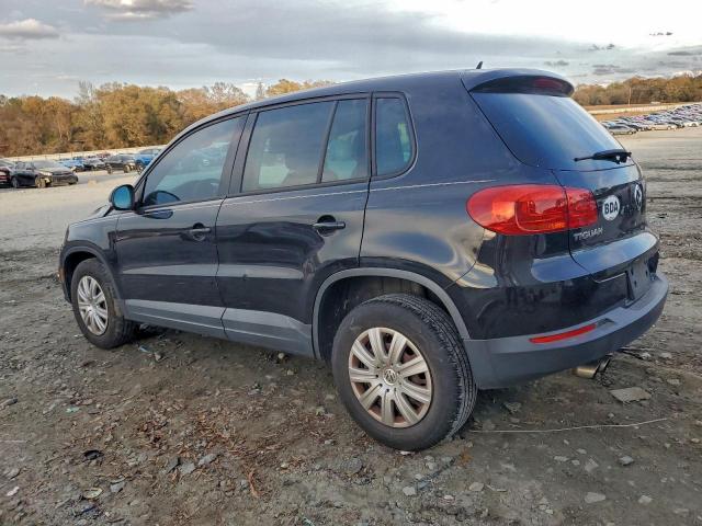 Volkswagen Tiguan S Image 3