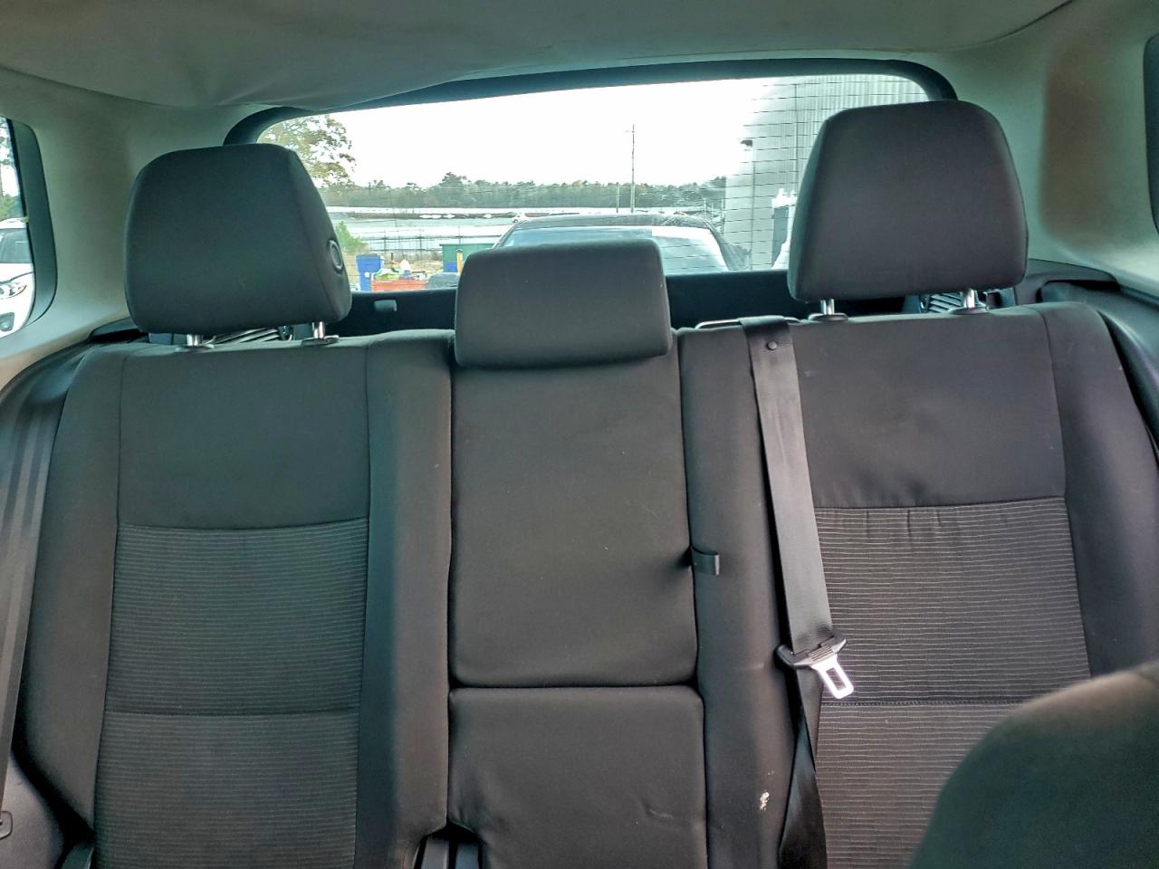 Volkswagen Tiguan S Image 4