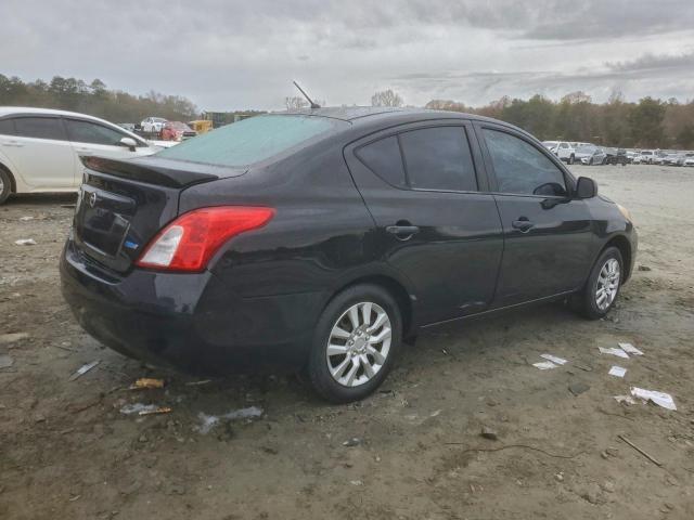 Nissan Versa S Image 2