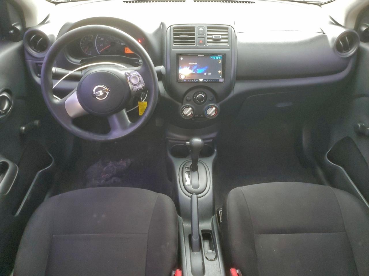 Nissan Versa S Image 3