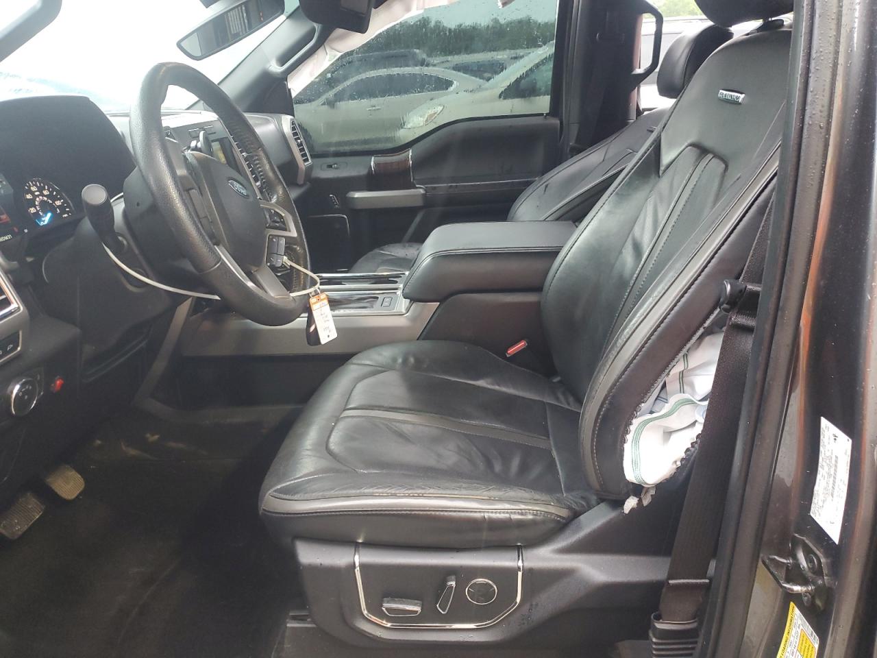 Ford F-150 Supercrew Image 9