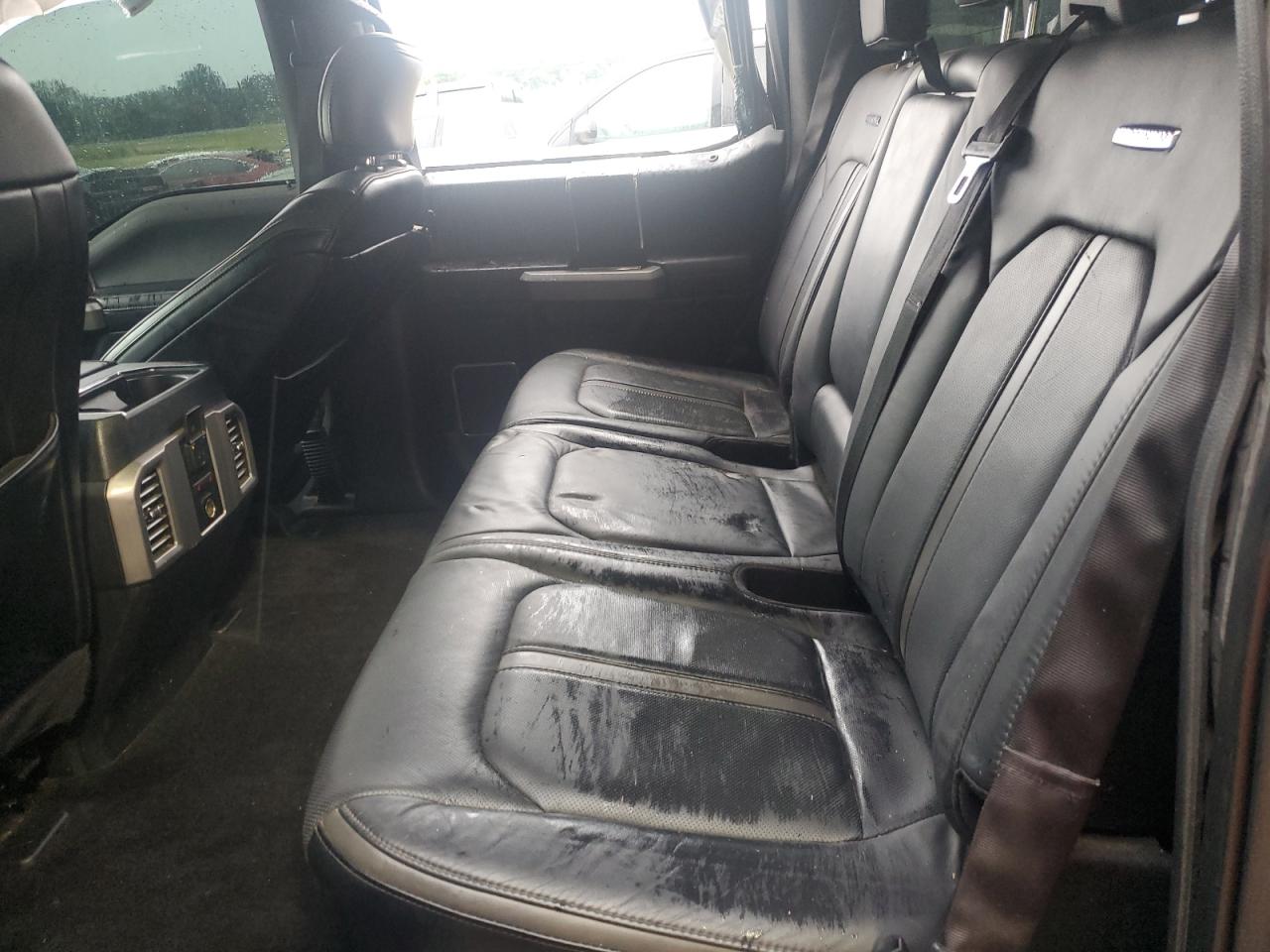 Ford F-150 Supercrew Image 6