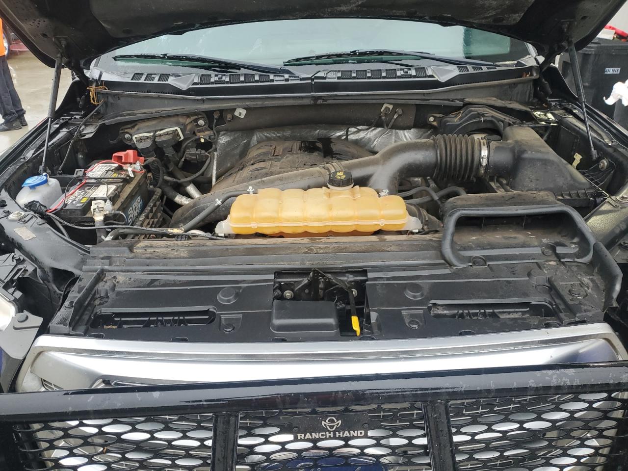 Ford F-150 Supercrew Image 8