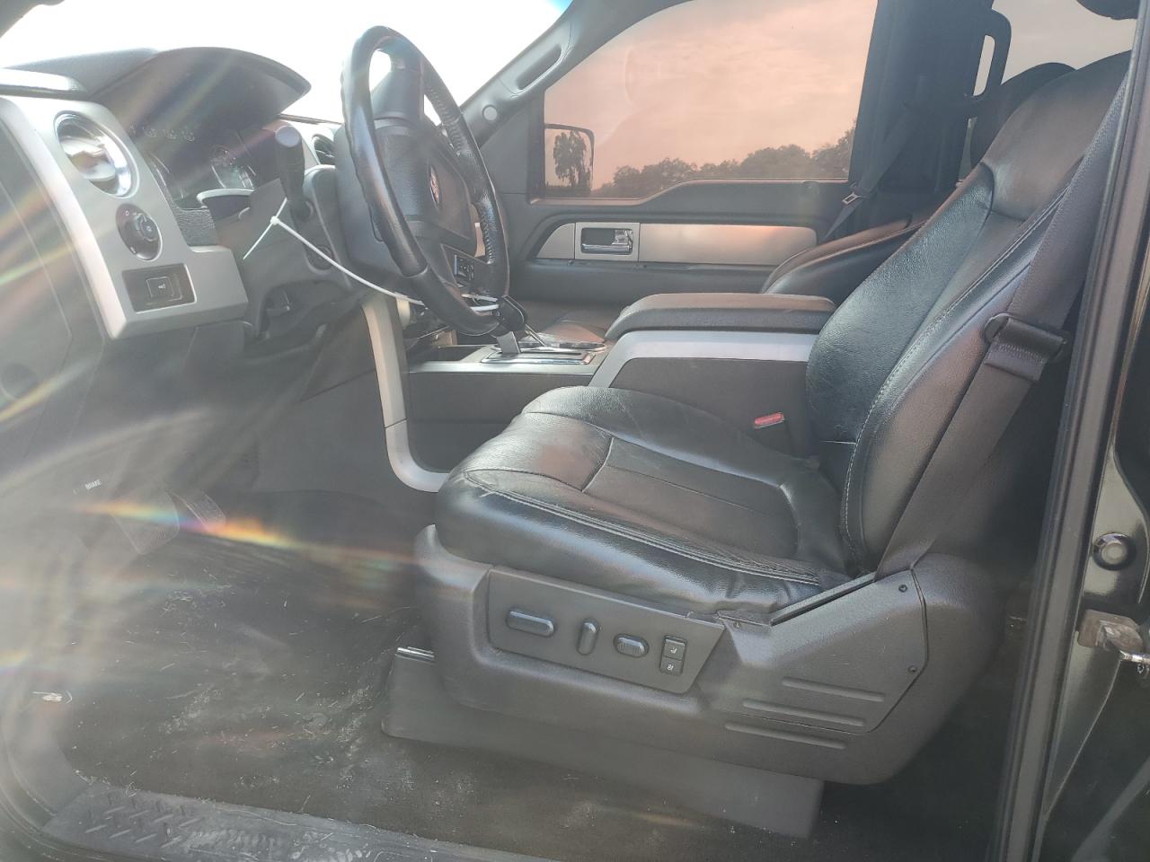 Ford F-150 Supercrew Image 12