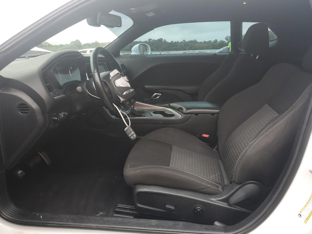 Dodge Challenger R/t Image 10