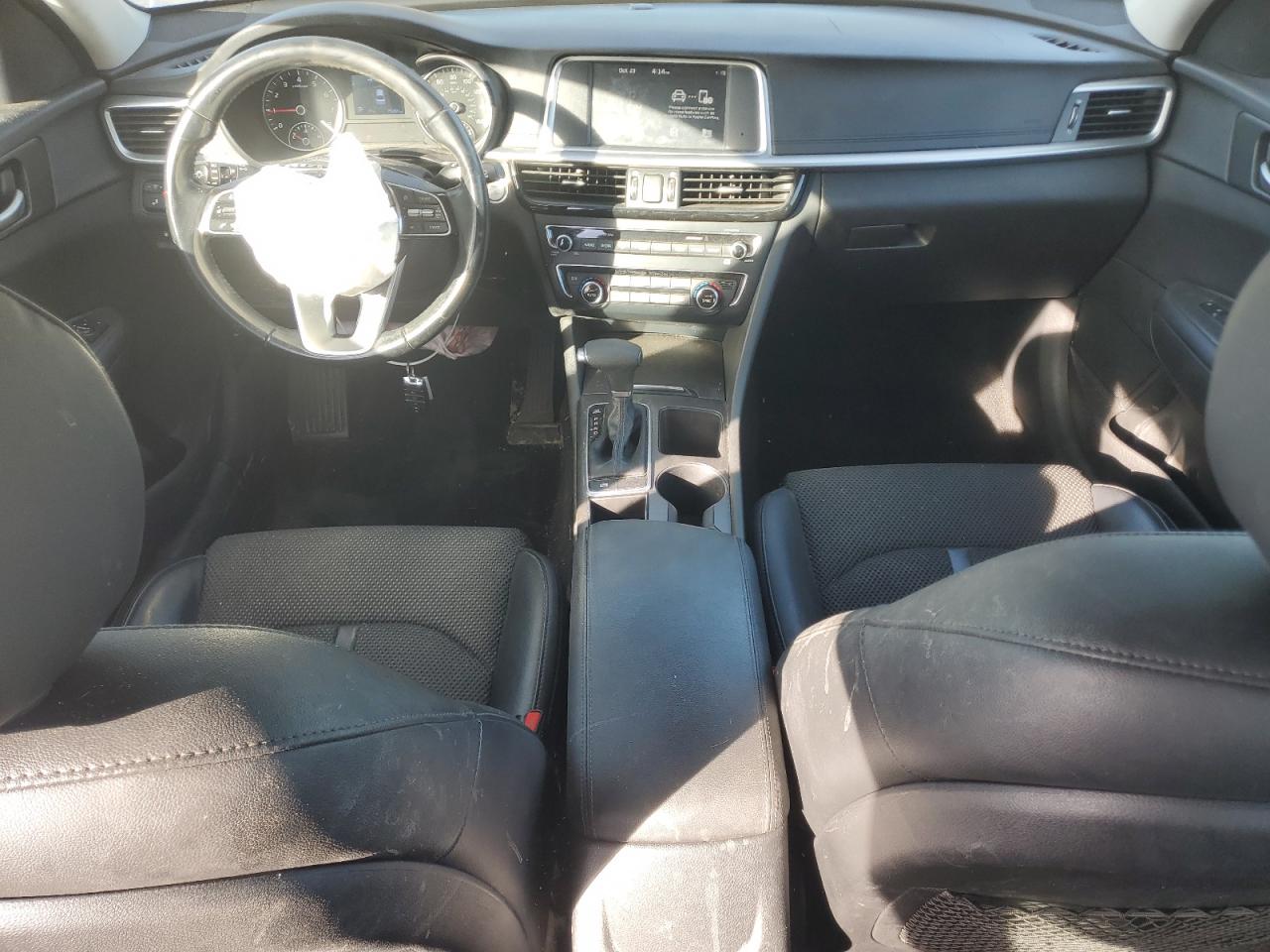 Kia Optima Lx Image 12