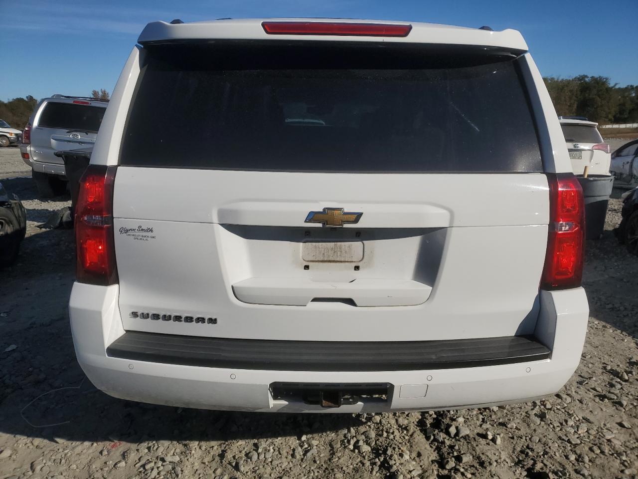 Chevrolet Suburban C1500 Lt Image 9