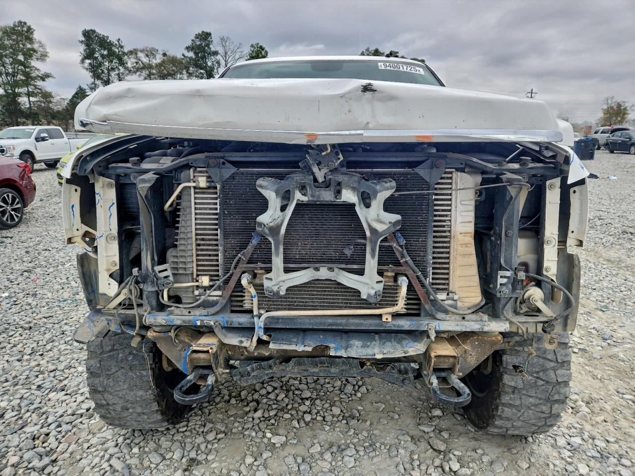 Chevrolet Silverado K2500 Heavy Duty Image 12