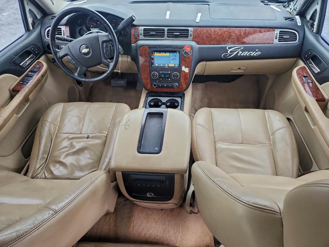 Chevrolet Silverado K2500 Heavy Duty Image 6