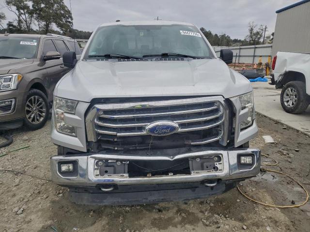 Ford F-150 Supercrew Image 4