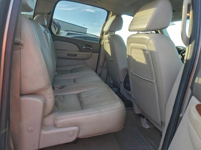 Chevrolet Silverado K1500 Crew Cab Image 9